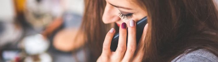 lady on mobile phone talking to someone