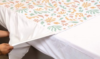 Tuck-Ins or No Tuck-Ins? Find the Perfect Conni Bed Pad for Your Needs!
